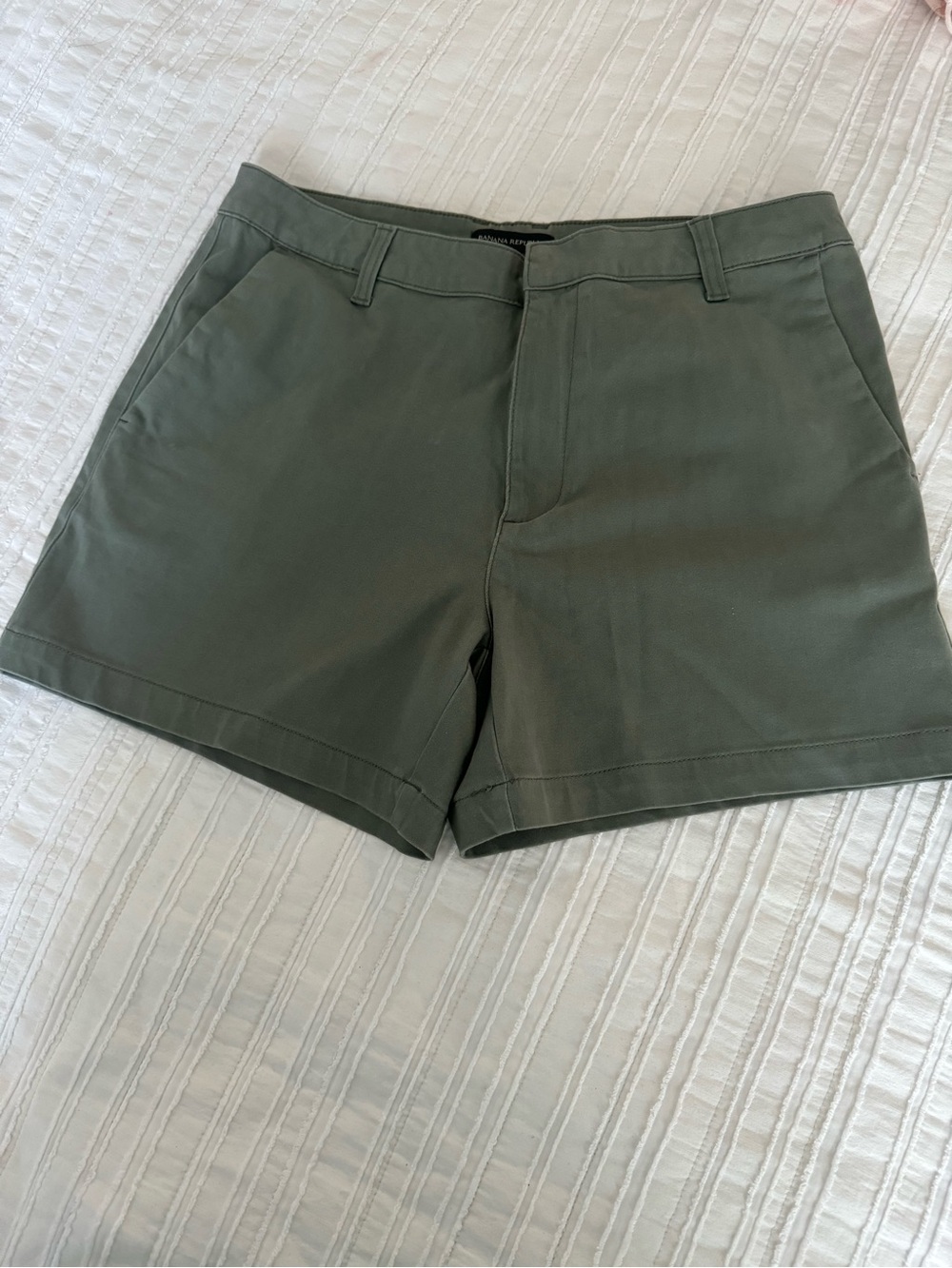 Banana Republic Olive Utility Shorts